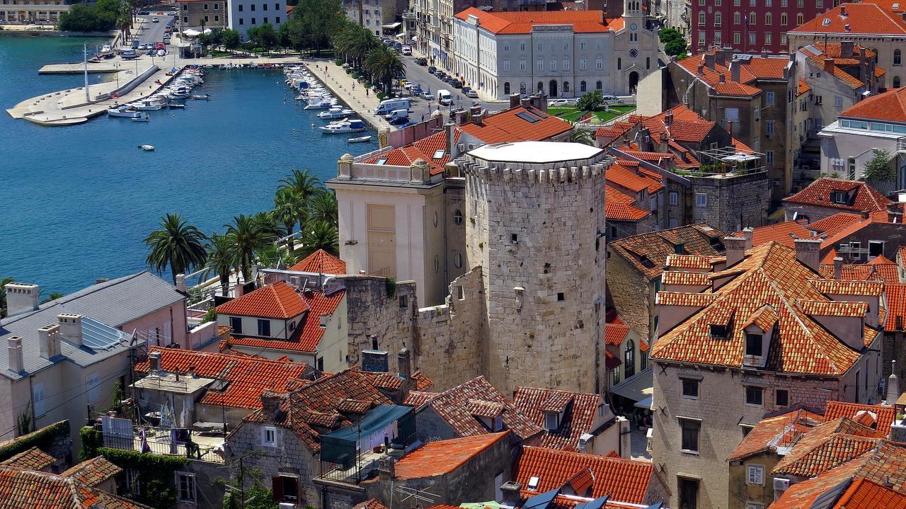 A Quiet Apartment With Balcony In Split Extérieur photo